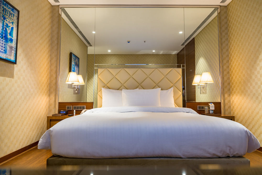 Niranta Transit Hotel Mumbai Airport - At Arrivals מראה חיצוני תמונה