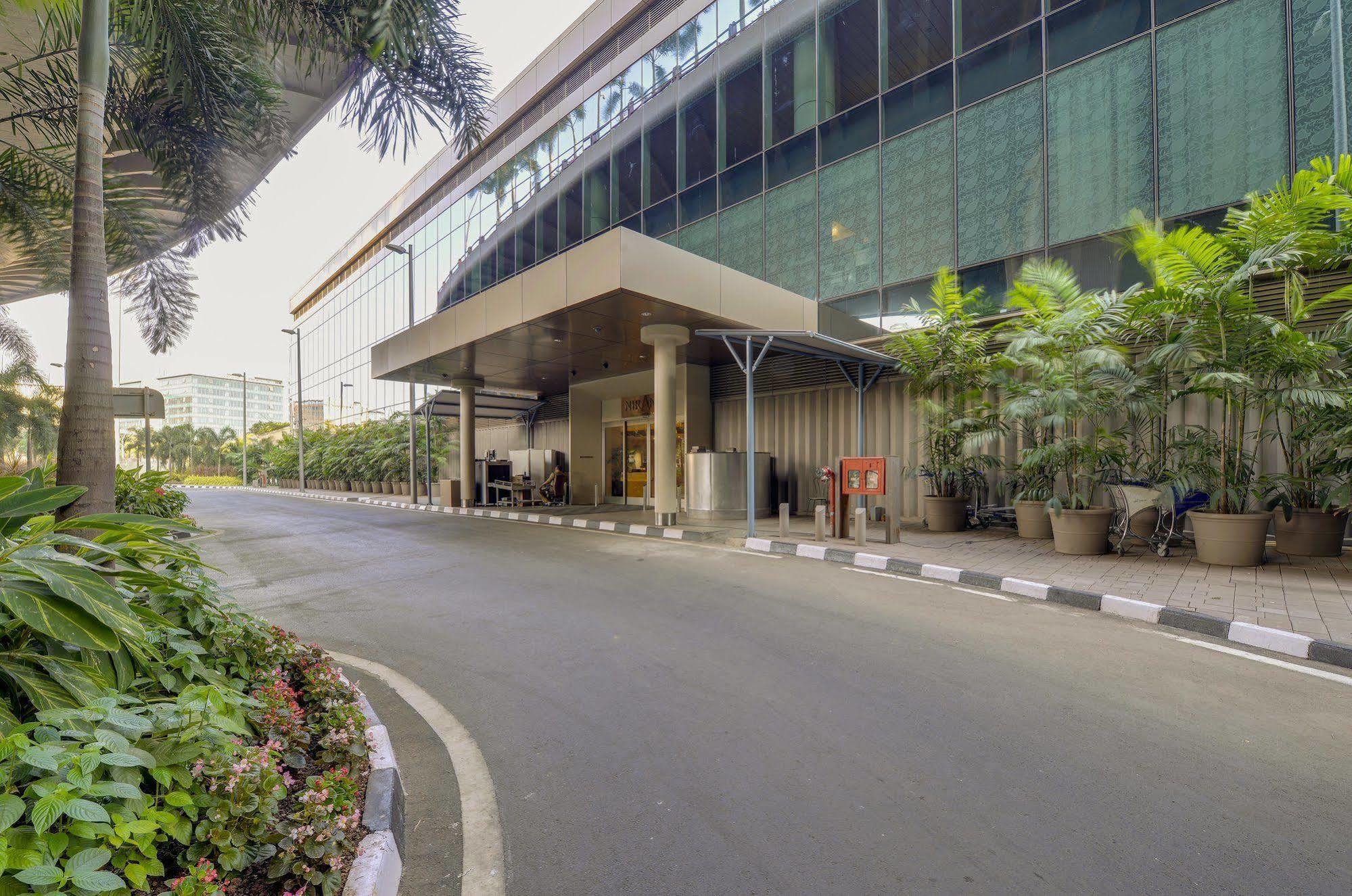 Niranta Transit Hotel Mumbai Airport - At Arrivals מראה חיצוני תמונה